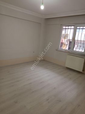 Kiralık 2+1 Balkonlu Yüksek Giriş Daire