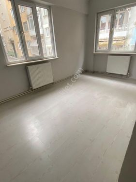 Nidamdan Yeşil Şible'de 2+1 85m2 1.(arakat) Kombili Daire