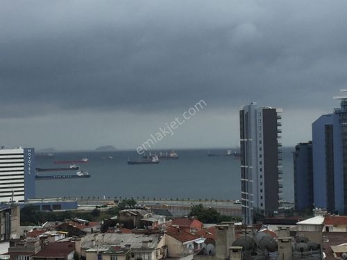 Özgöller Sitesinde Deniz Manzaralı Temiz Bakımlı Daire