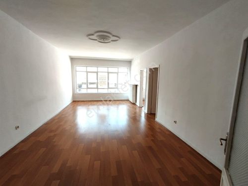 Şenlik Mah Kiralık Klasik 3+1 Yapılı Daire Boya Badanası Yapılı