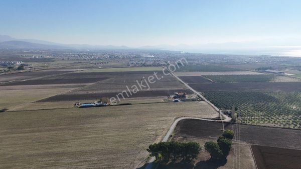 İzmir Dikili Bahçelide 1/25000' Lik Denize Yakın Satılık Tarla