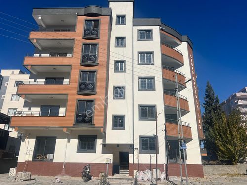 Ulus Mahallesinde Satılık Sıfır 3+1 Daire