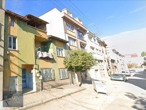 Özbey Emlaktan Ertaş Caddesi Yakını İki Katlı Müstakil Ev