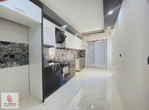 Tranvay Dibinde Arakatta 110m2 2+1 Lüx Asansörlü Sıfır Daireler