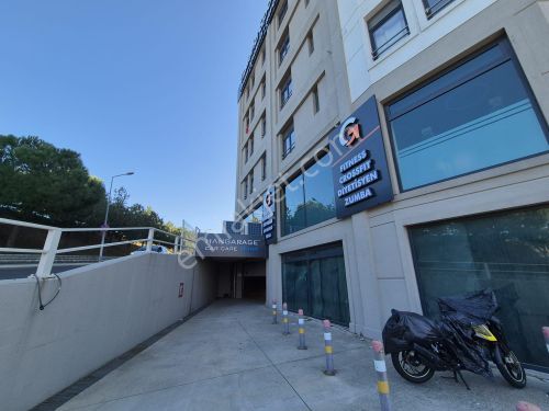 Delux'den Hangarage'de Kiralık Kapalı Otopark Ve Oto Yıkama