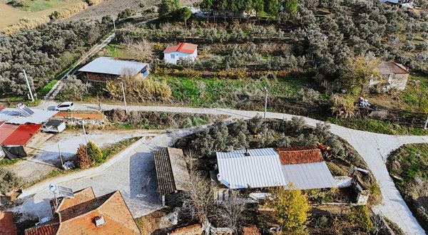 Pek Emlaktan Tire Işıklarda Havadar Konumda Satılık Müstakil Ev