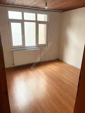 Sahibinden Sultançiftliği 3+1 130m2 Daire Tramvaya Çok Yakın