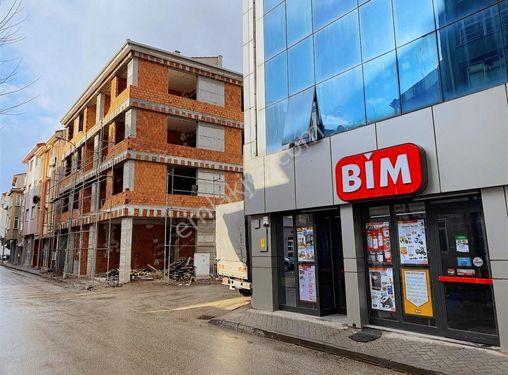 Çırağan Emlak'tan Derman Caddesi Üzerinde Sıfır 100 M2 Dükkan