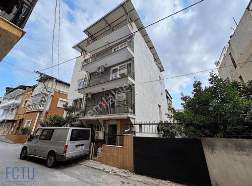 Dört Katlı Aile Apartmanı Komple Satılık