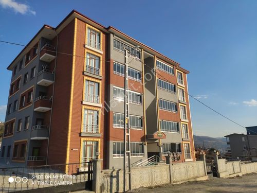 Sahibinden Güneşli De Satılık 2.500m² Arsalı Hobi Bahçeli Daire