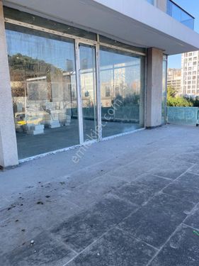 Kağıthane Vera Residence 'da 140 M2 Satılık Ticari Dükkan