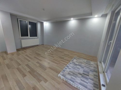 Bahçelivle Mahallesinde 2+1 Yeni Binadan Kiralık Daire