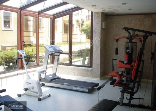 İyi Konumda_ Güvenlik_ Fitness_ Havuz_ Ferah_ Bahçeli Köşe Villa