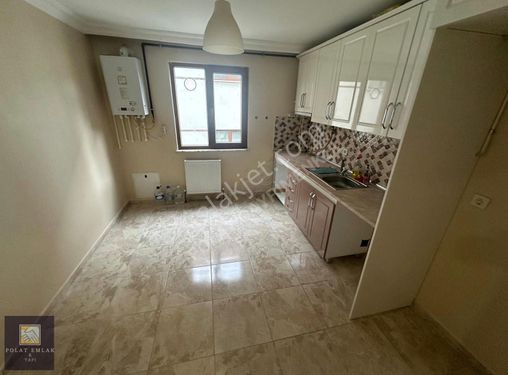 Kiralık Daire 2+1-ara Kat-asansörlü-balkon-metroya Yakın-ebeveyn