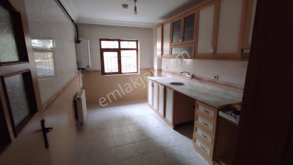 Kiralık Daire Osmangazi Mah 3+1 Yapılı Altında Daire Var