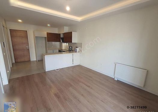 Ataşehir De Havuzlu Güvenlikli Site İçerisinde Satılık 1+1 Daire