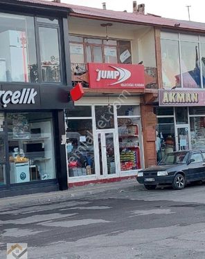 Cadde Üzerinde Satılık Dükkan