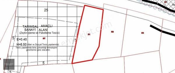 Faruk Kayrak'tan Akhisar'da 2485 M2 Tarımsal Sanayi İmarlı Arazi