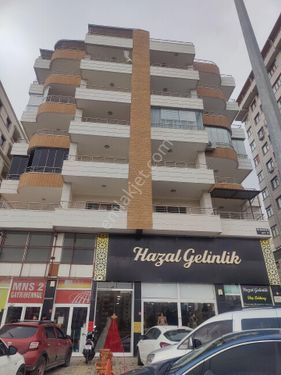 İzol Gayrimenkuldan Karaköprüde Kiralık 4+1 Diyarbakır Yolu Üstü