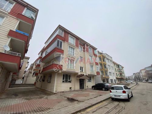 Gölbaşı Bahçelievler Mahallesinde 3+1 Eşyalı Kiralık Daire