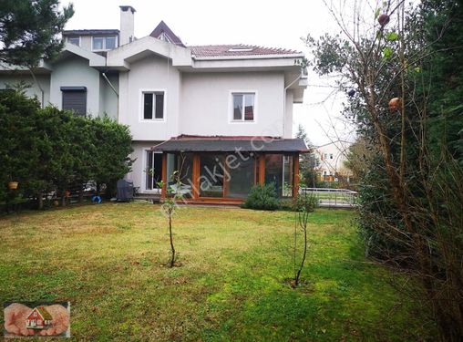 Kurtoğlu'ndan Uskumruköy Arıköy'de Şömineli Kiralık A Tipi Villa