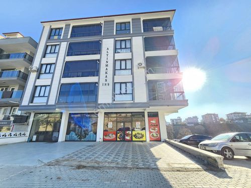 Denizli Şemikler De Albayrağa Yakın Cadde Üzeri Köşe Başı Kiralık Dükkan