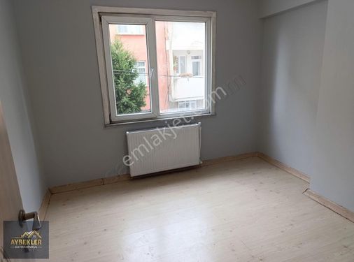 Armoniye 5 Dakika 2.kat Bakımlı 3+1 Hissesi 26 M2 Satılık Daire