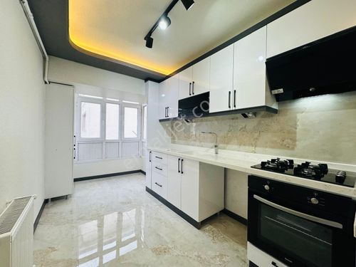 Uygun Emlak'tan█merkez'de Full Yapılı 3.kat120 M² Daire