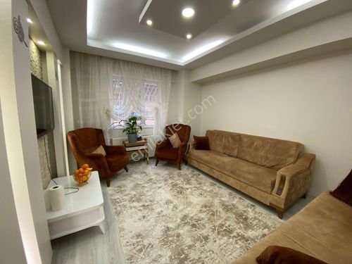 Avrupa Emlak Tan Nine Hatun Mah 90 M² 2+1 Bahçe Kat,20 Yaşında,deprem Sonrası,toprak Hisseli Tapu