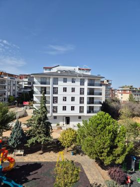 Denizli Çakmak’da Park Cephe Arakat Asansörlü Sıfır Satılık Daire