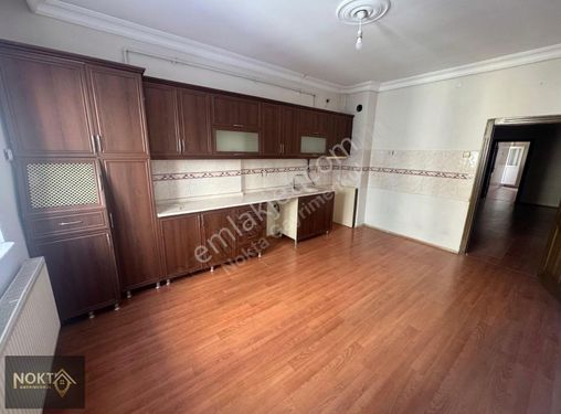 Nokta Gayrimenkul'den Yıldızkentte Kiralık 3+1 Geniş Daire