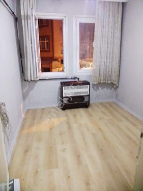 Bayrampaşa Muratpaşa 3+1 Doğalgaz Sobalı 90 M2 Boyası Yapılı Kat 1