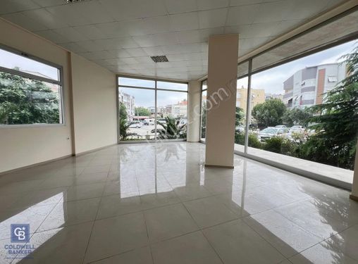 Ataşehir Merkezi Konumda Kiralık Dükkan