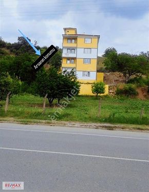 Sakarya Geyvede 575m2 Apartman Yapılabilecek İmarlı Satılık Arsa