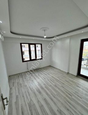 Karabaglar Basinsitesi Mah. Kiralik Guney Cephe Ulasima Yakin 2+1 Daire