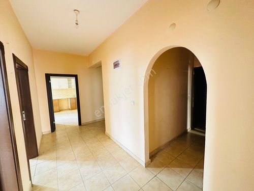 Ahi Evran Mahallesinde Kombili 185m2 3+1 Satılık Güney Cepe Arakat Daire