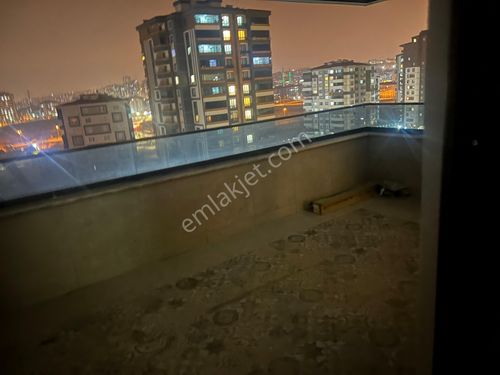 Karacahmet Fıstıklık Mahallesi Caddesinde Ultra Lüx 2+1 Kiralık Daire