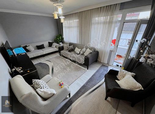 Konak Emlak'tan Satılık 2+1 110m² Cadde Üzeri Ön Cephe Daire!!