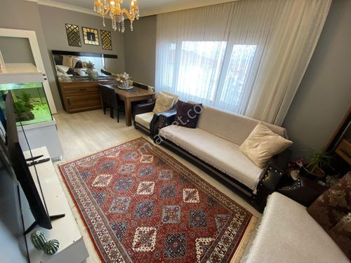 Ankara Sincan Selçukluda 3+1 Full 19 Yıllık Bina Yol Cephe Satılık Daire