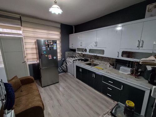 Denizli Narlica Mahallesinde 180 M2 Cok Genis Oturumlu İcerisi Full Yapili