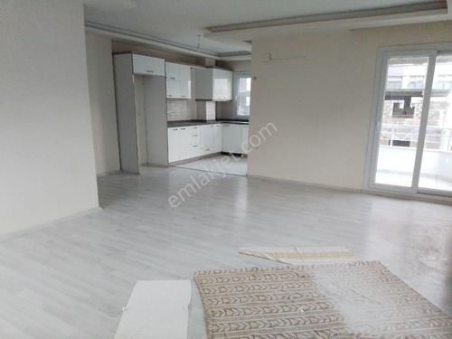 Kiralık Geniş Deniz Manzaralı 2+1