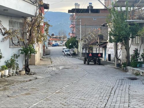 Kuyucak Merkezde Satılık Konut İmarlı Arsa