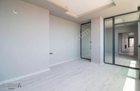 Yenişehir Palm City Civarı 4+1 Net 200m2 Satılık Ofis