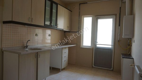 Çiğli Serkan Dan Çiğli Evka 5 De 3+1 Dogalgazlı Kiralık Daire