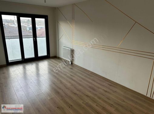 Site İçersinde Sosyal Kullanımı Olan Merkezi Konum Kiralık 2+1