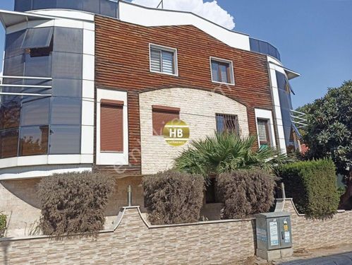 Hb'den Satılık 1+1 Daire, Park Villa'da Eşyalı, Kiracılı Ara Kat