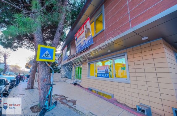 Koşuyolu Muhittin Üstündağ Cd Kiralık Asnsörlü Otoparklı İskanlı