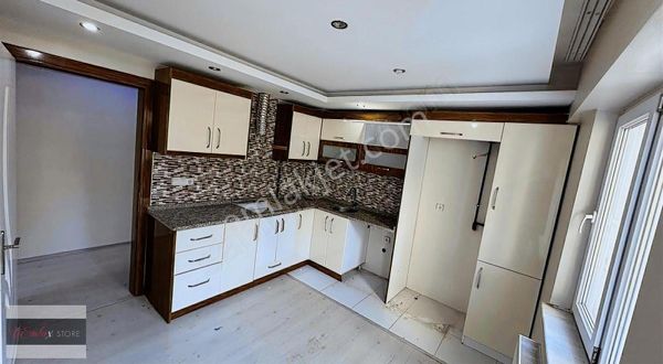 Bağbaşı Pazar Pazarı Yakını 2+1 100m2 Aile Binasında Kiralık !