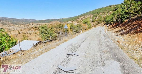 Kütahya Hisarcık Karbasan (karşıyaka) Köye Yakın 9.836 M2 Tarla