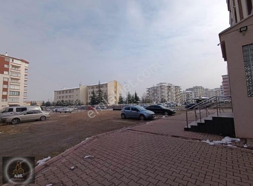 Yıldızevler Mahallesinde 3 +1 185 M2 Satlık Daire